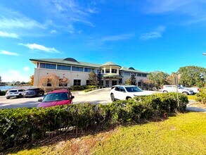 1879 Nightingale Ln, Tavares, FL à louer Photo intérieure– Image 1 sur 31