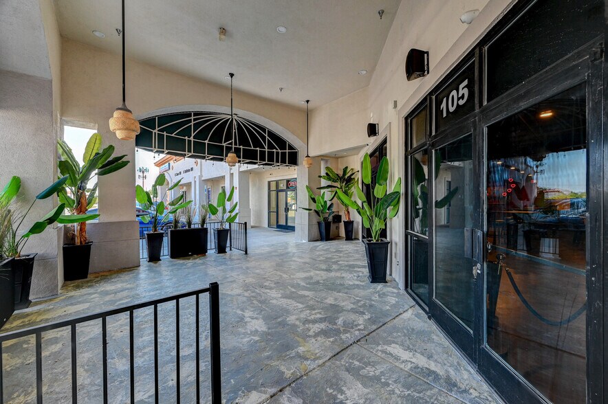 4375 S Buffalo Dr, Las Vegas, NV à vendre - Photo de l’immeuble – Image 2 sur 10
