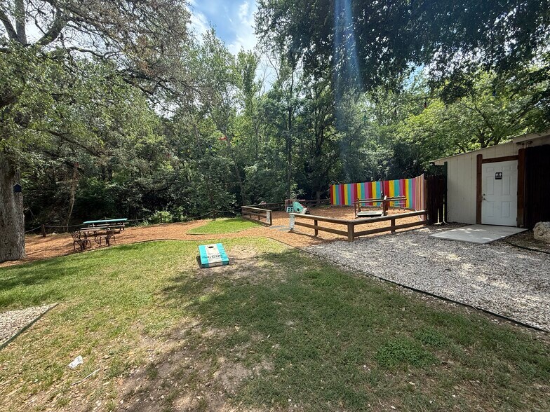 14601 FM 306, Canyon Lake, TX à vendre - Photo de l’immeuble – Image 2 sur 37