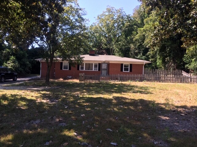 3017 Ramsey St, Fayetteville, NC à louer - Photo principale – Image 1 sur 10