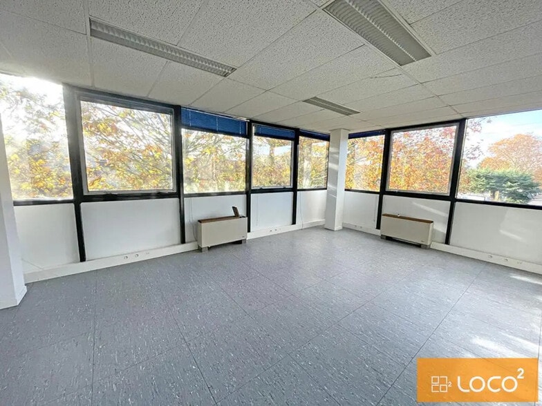 644 Avenue L'Occitane, Labège à louer - Photo de l’immeuble – Image 3 sur 15