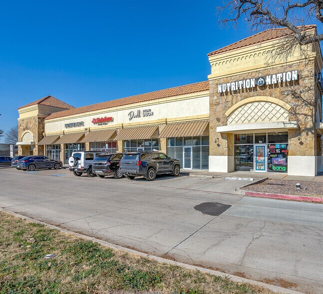 6530 Hawks Creek Ct, Fort Worth, TX à louer - Photo de l’immeuble – Image 2 sur 9