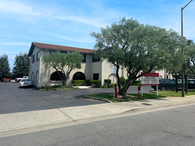 740 Camden Ave, Campbell, CA à louer - Photo principale – Image 1 sur 6