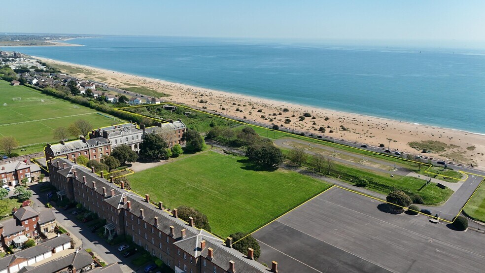 Eastney Esplanade, Southsea à vendre - Photo de l’immeuble – Image 2 sur 13
