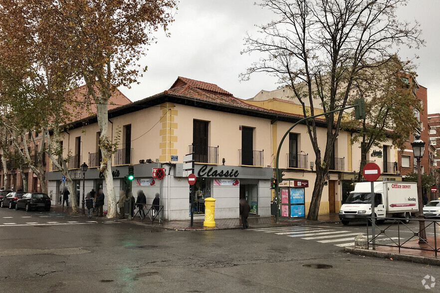 Calle De Los Mártires Puerta, 1, Alcalá de Henares, Madrid à louer - Photo de l’immeuble – Image 2 sur 2