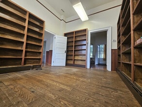 325 Front St, Belvidere, NJ à louer Photo intérieure– Image 2 sur 16