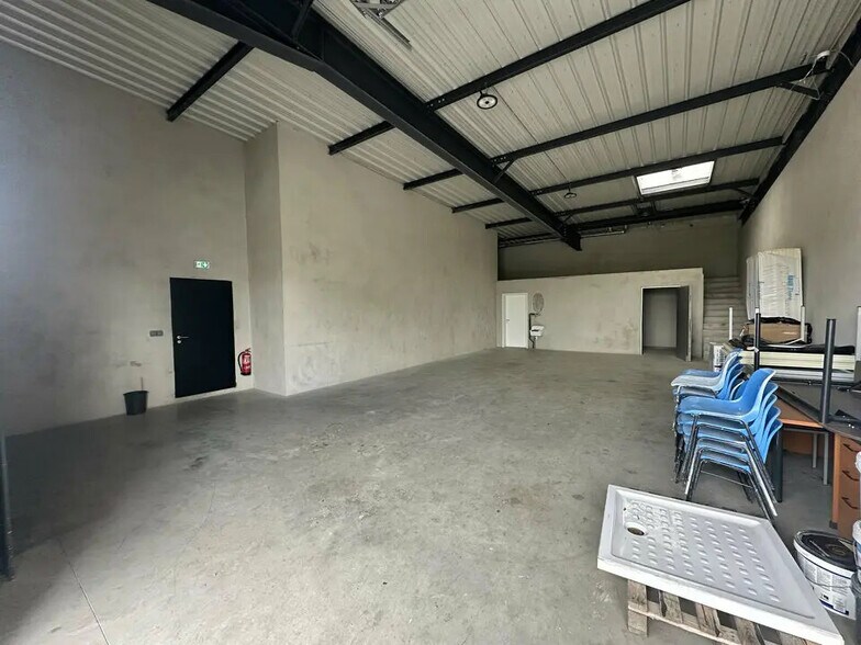 Local d'activités dans Ostwald à vendre - Photo de l’immeuble – Image 2 sur 5