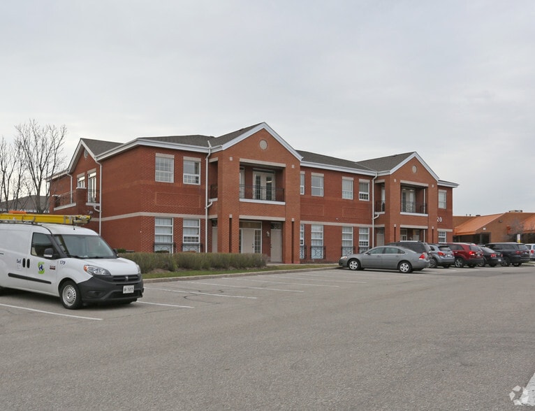 5720 Timberlea Blvd, Mississauga, ON à louer - Photo principale – Image 1 sur 5