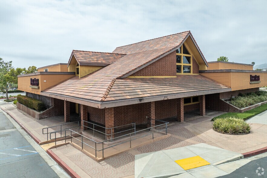 4718 Telephone Rd, Ventura, CA à vendre - Photo principale – Image 1 sur 5