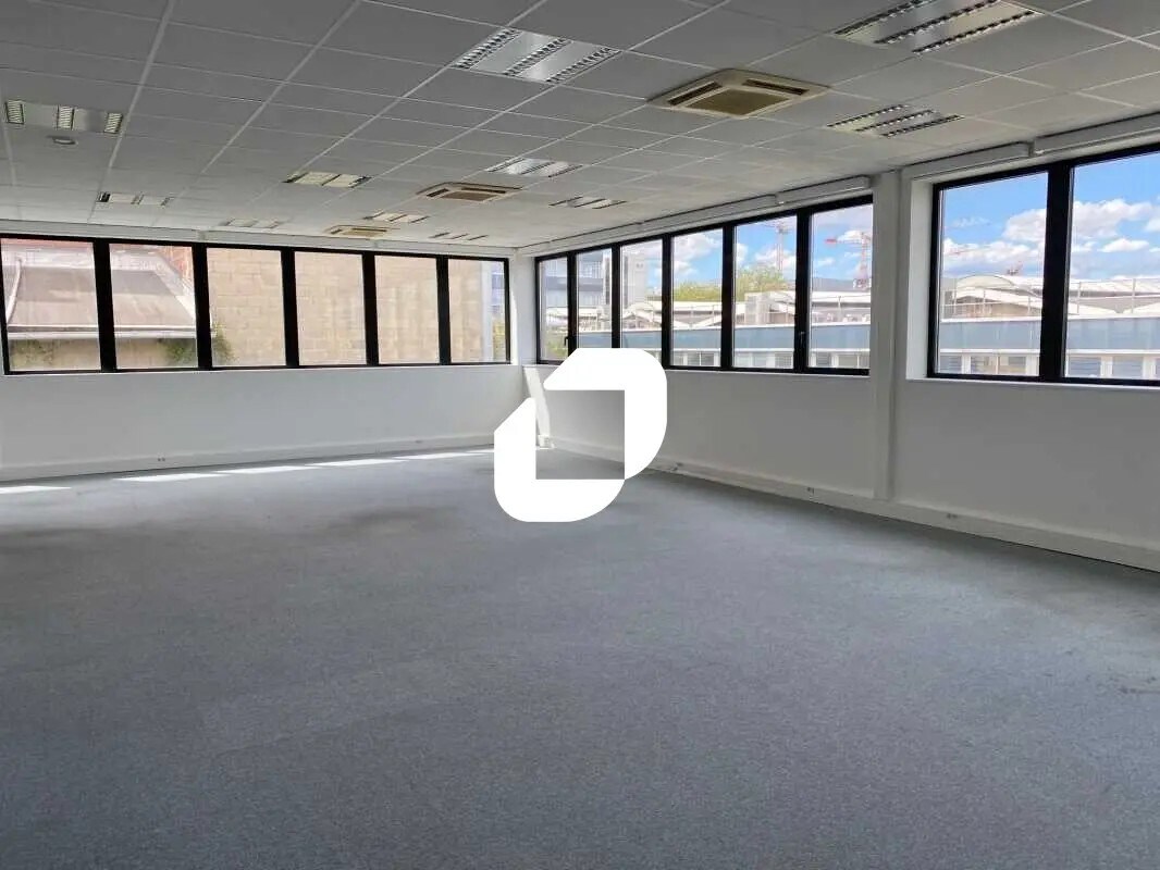 Bureau dans Nanterre à louer Photo intérieure– Image 1 sur 8