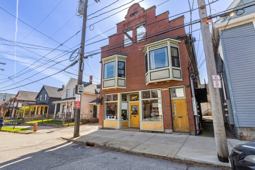 801 Literary Rd, Cleveland, OH à vendre - Photo de l’immeuble – Image 3 sur 57