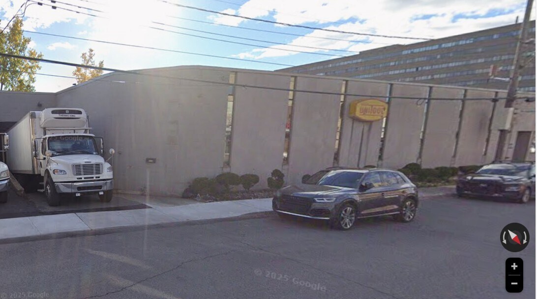 9200 Rue Charles-de-LaTour, Montréal, QC à louer Photo de l’immeuble– Image 1 sur 8