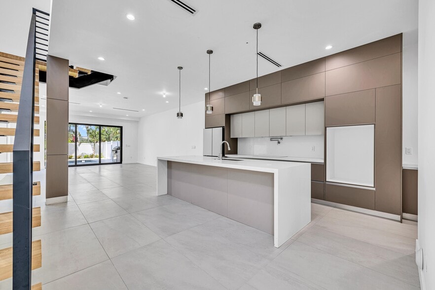 1233 NE 12th Ave, Fort Lauderdale, FL à vendre - Photo de l’immeuble – Image 2 sur 55