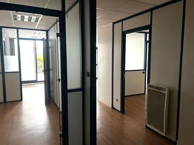 Bureau dans Lyon à louer - Photo de l’immeuble – Image 1 sur 6