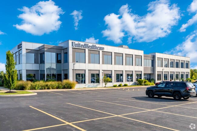 Plus de détails pour 600 Airborne Pky, Cheektowaga, NY - Bureau à louer