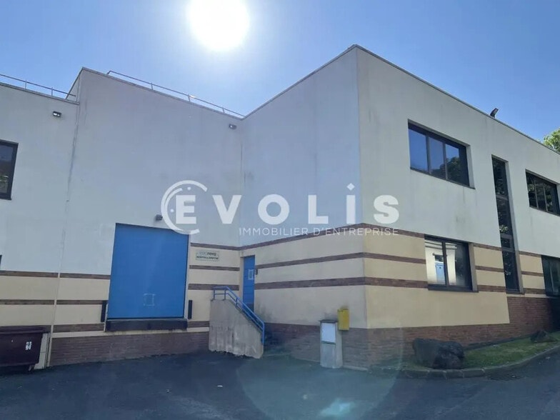 65 Avenue Du General De Gaulle, Champs-sur-Marne à louer - Photo de l’immeuble – Image 2 sur 10