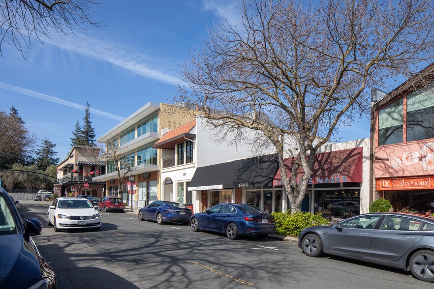 350-366 State St, Los Altos, CA à louer - Photo de l’immeuble – Image 3 sur 3