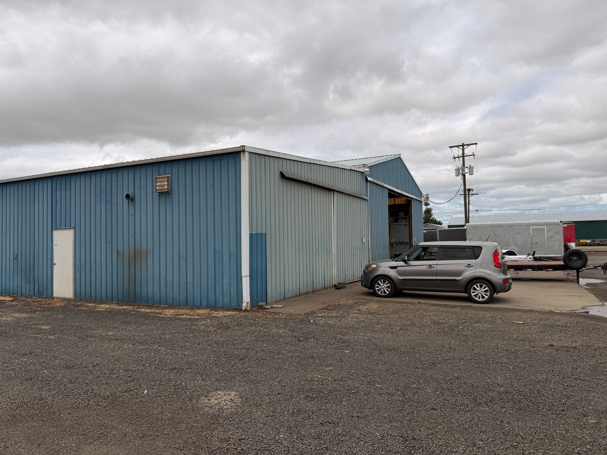 13000 S Pacific Hwy W, Monmouth, OR à vendre Photo de l’immeuble– Image 1 sur 6