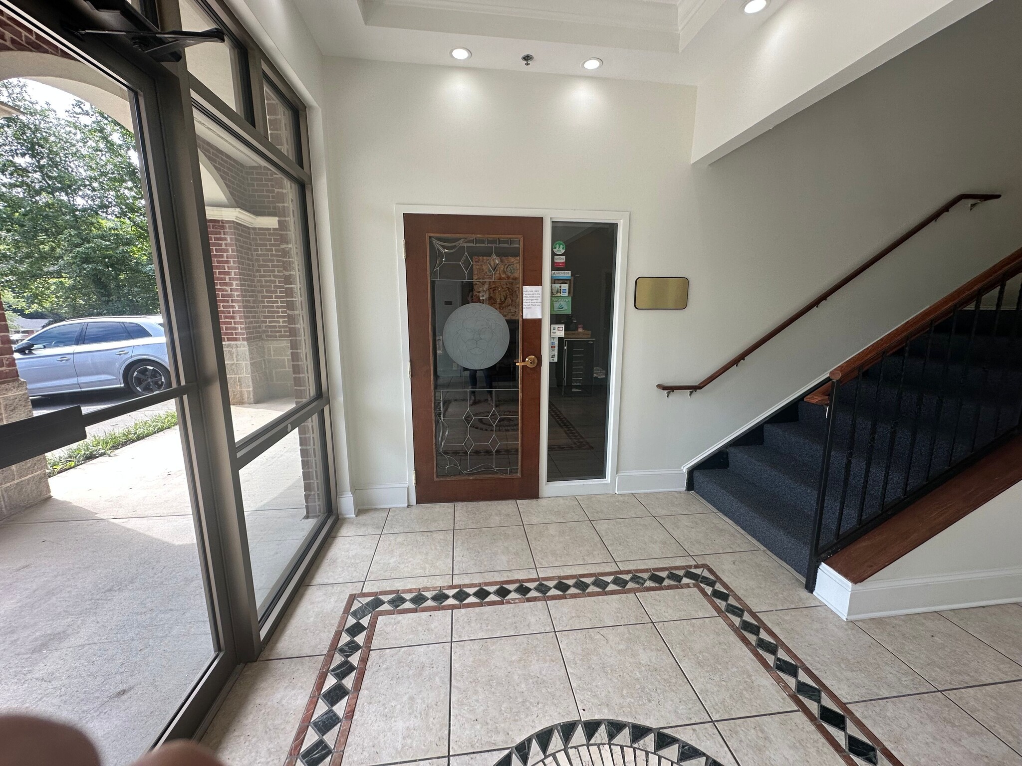342 N Main St, Alpharetta, GA à louer Hall d’entrée– Image 1 sur 25