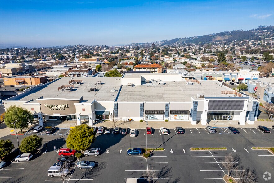 1000-8000 El Cerrito Plz, El Cerrito, CA à louer - Aérien – Image 3 sur 13