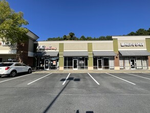 6230-6242 Old Highway 5, Woodstock, GA à louer Photo de l’immeuble– Image 2 sur 2