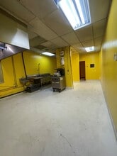 1041 E Avenue J, Lancaster, CA à louer Photo intérieure– Image 1 sur 15