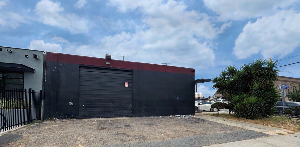8100 Monroe Ave, Stanton, CA à louer - Photo principale – Image 1 sur 1