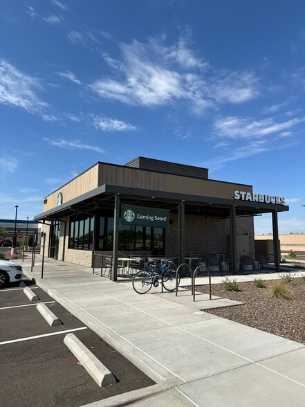 Litchfield Rd & Waddell Rd, Surprise, AZ à vendre - Photo principale – Image 1 sur 5