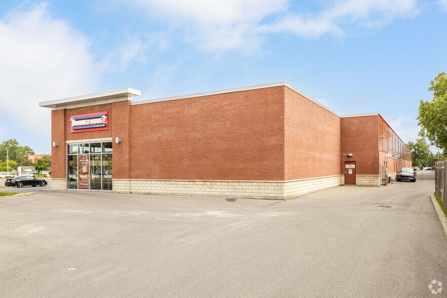 14820-14880 Boul de Pierrefonds, Montréal, QC à louer - Photo de l’immeuble – Image 2 sur 7