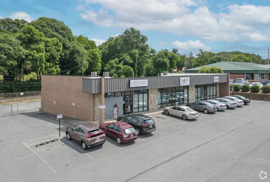 806-810 E Franklin Blvd, Gastonia, NC à louer - Photo principale – Image 3 sur 8