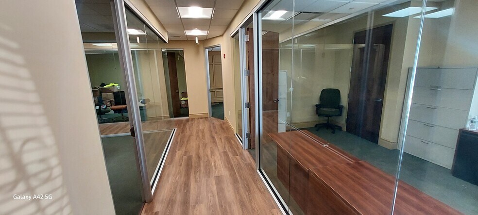 61-89 Avenue K, Newark, NJ à louer - Photo intérieure – Image 2 sur 15