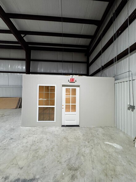 21645 Crestbrook Cove dr, Katy, TX à louer - Photo de l’immeuble – Image 3 sur 6