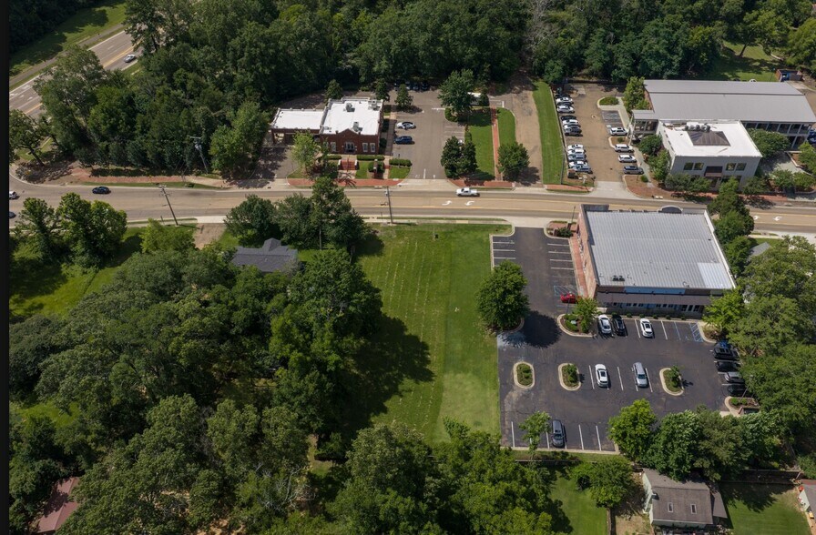 112 W Jackson St, Ridgeland, MS à vendre - Photo de l’immeuble – Image 2 sur 20