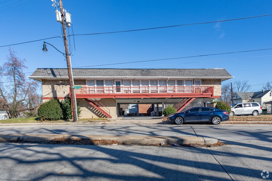601 Eastern Ave NE, Capitol Heights, MD à vendre - Photo de l’immeuble – Image 2 sur 12
