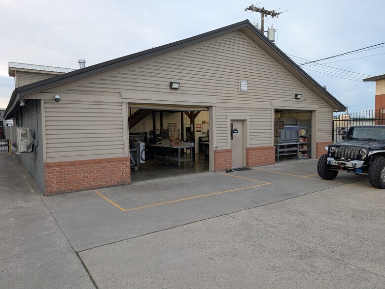 1815 E Trent Ave, Spokane, WA à louer - Photo de l’immeuble – Image 2 sur 8