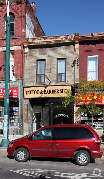 429 Spadina Ave, Toronto, ON à louer - Photo principale – Image 1 sur 2