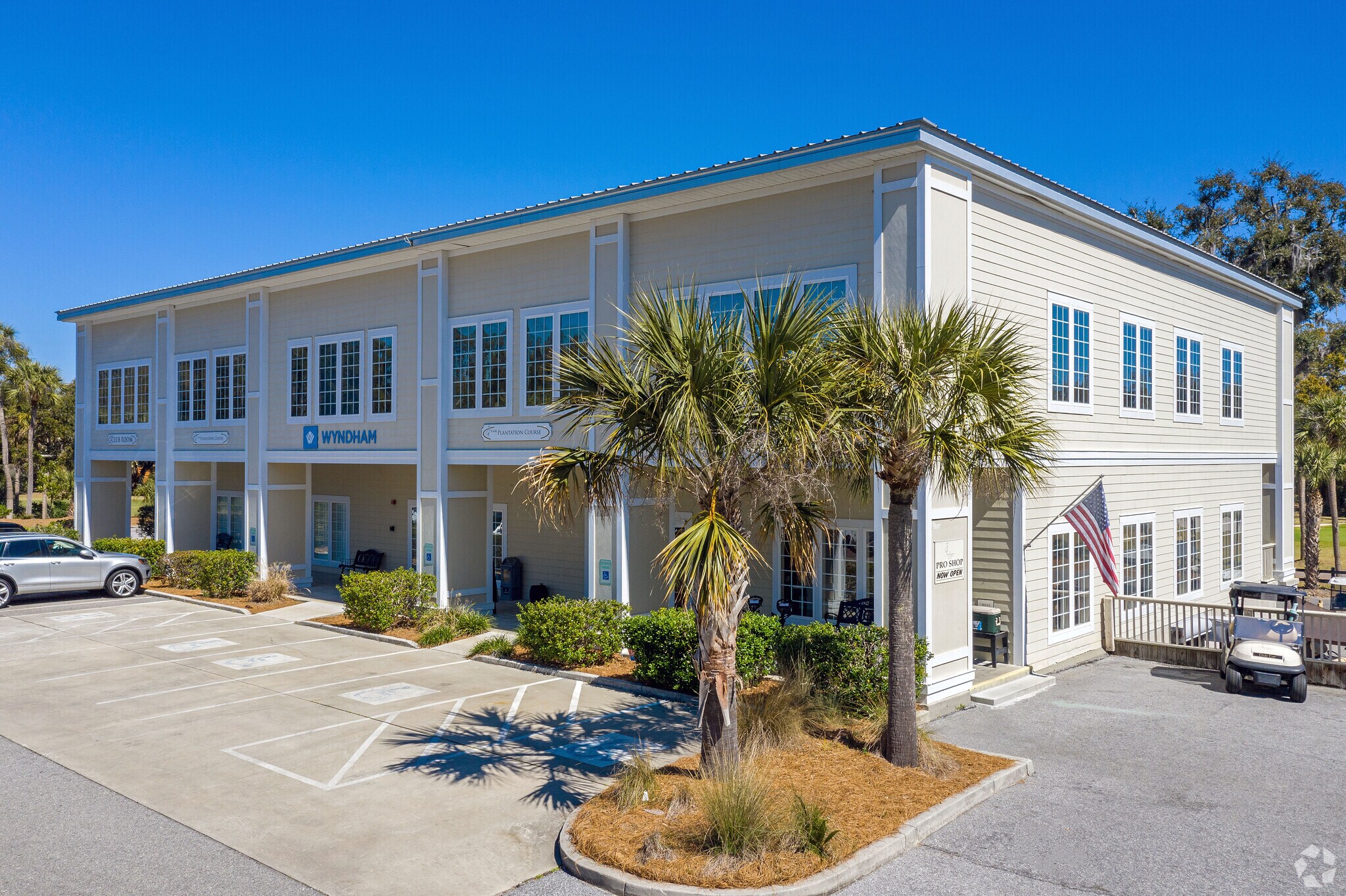 1 King Cotton Rd, Edisto Island, SC à vendre Photo de l’immeuble– Image 1 sur 15