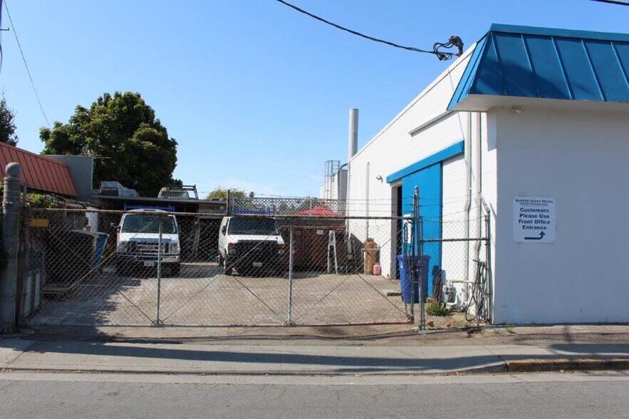 142 Benito Ave, Santa Cruz, CA à vendre - Photo de l’immeuble – Image 3 sur 10