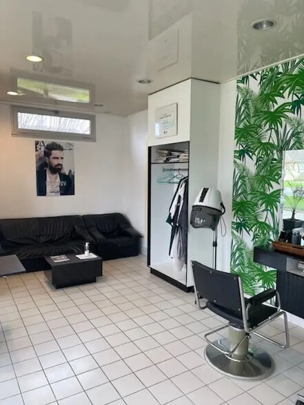 Local commercial dans Le Mans à vendre - Photo de l’immeuble – Image 2 sur 5