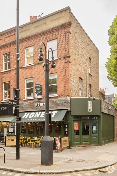 148 Chiswick High Rd, Londres à vendre - Photo de l’immeuble – Image 2 sur 6