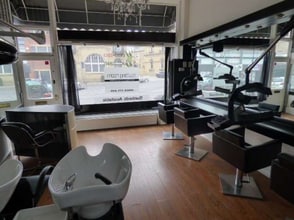 402 Bradford Rd, Batley à louer Photo intérieure– Image 2 sur 2