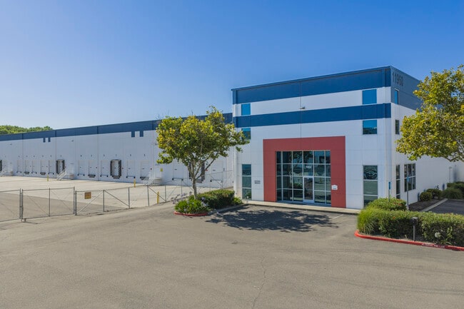 Plus de détails pour 11960 S Harlan Rd, Lathrop, CA - Industriel/Logistique à louer