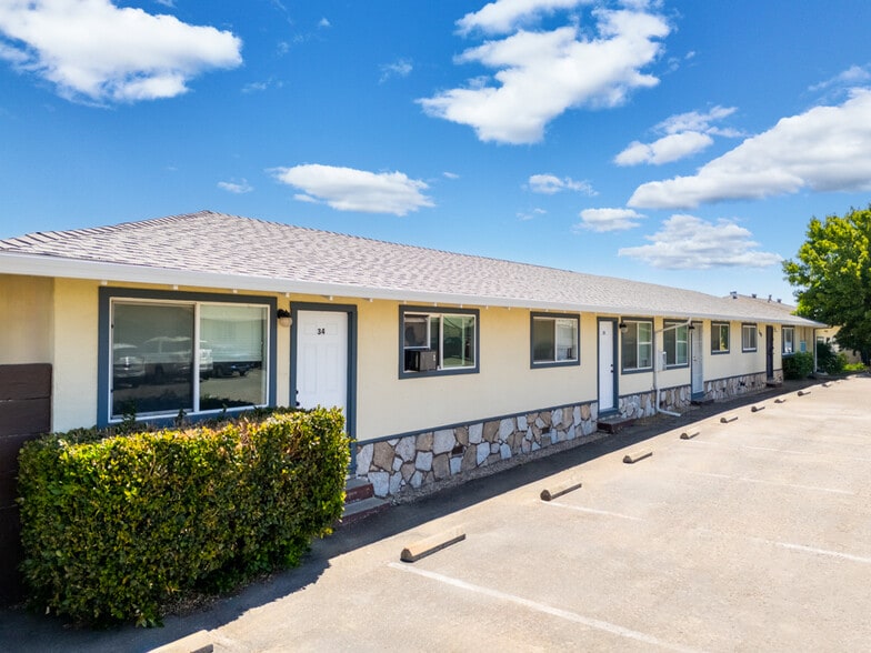 140 Drouin Dr, Rio Vista, CA à vendre - Photo de l’immeuble – Image 2 sur 12