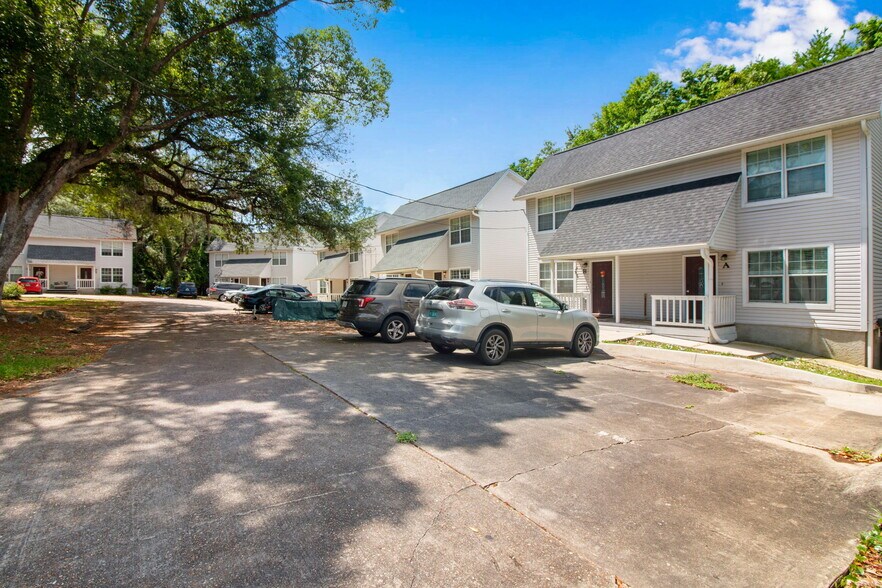 Fort Walton 40 Portfolio portefeuille de 9 biens à vendre sur LoopNet.fr - Photo de l’immeuble – Image 2 sur 13