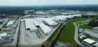 Plus de détails pour 3201 N Sylvania Ave, Fort Worth, TX - Industriel/Logistique à louer