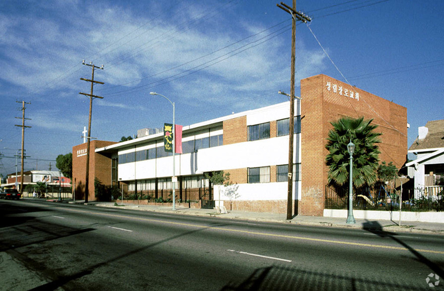 964 N Virgil Ave, Los Angeles, CA à louer - Photo de l’immeuble – Image 2 sur 14