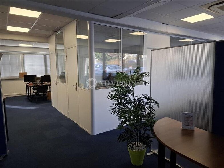 Bureau dans Vandoeuvre-les-Nancy à louer - Photo de l’immeuble – Image 2 sur 12