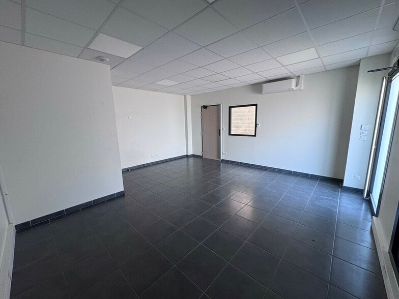 165 Avenue Henri Schneider, Meyzieu à vendre - Photo intérieure – Image 3 sur 8