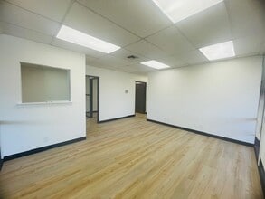 222 N Mountain Ave, Upland, CA à louer Photo intérieure– Image 2 sur 26