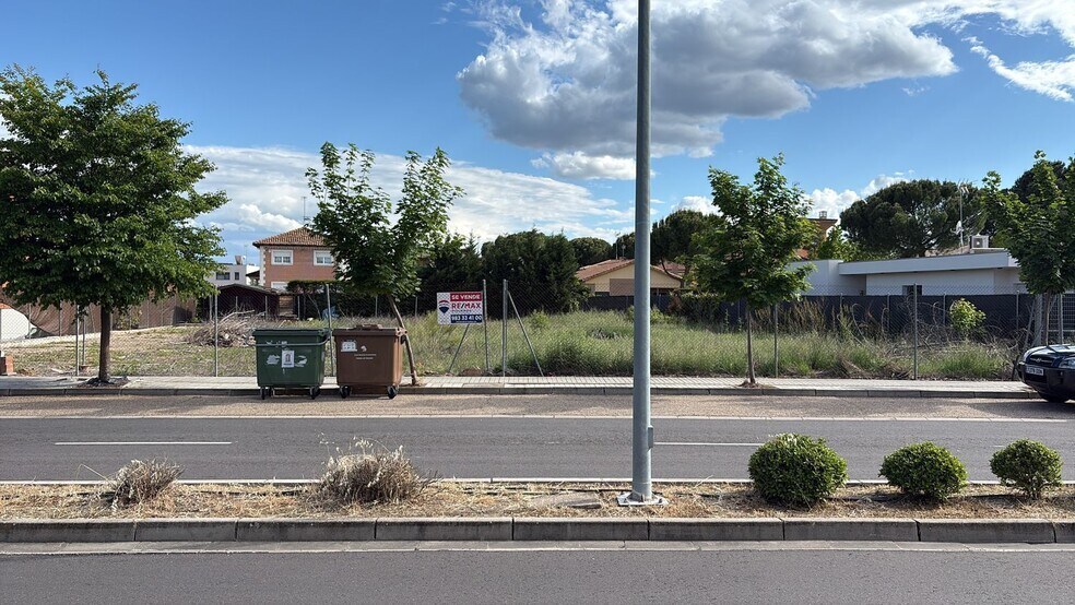 Terrain dans Aldeamayor de San Martín, Valladolid à vendre - Photo de l’immeuble – Image 2 sur 22
